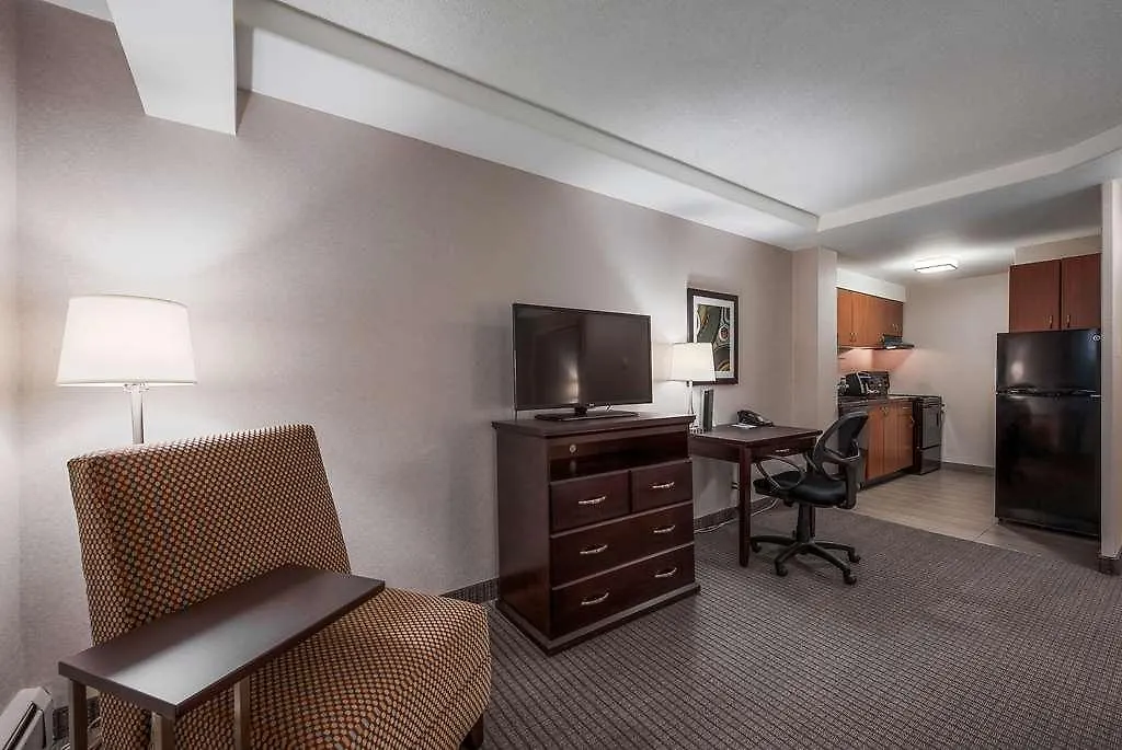 Coast Calgary Downtown Hotel & Suites By Apa Canadá