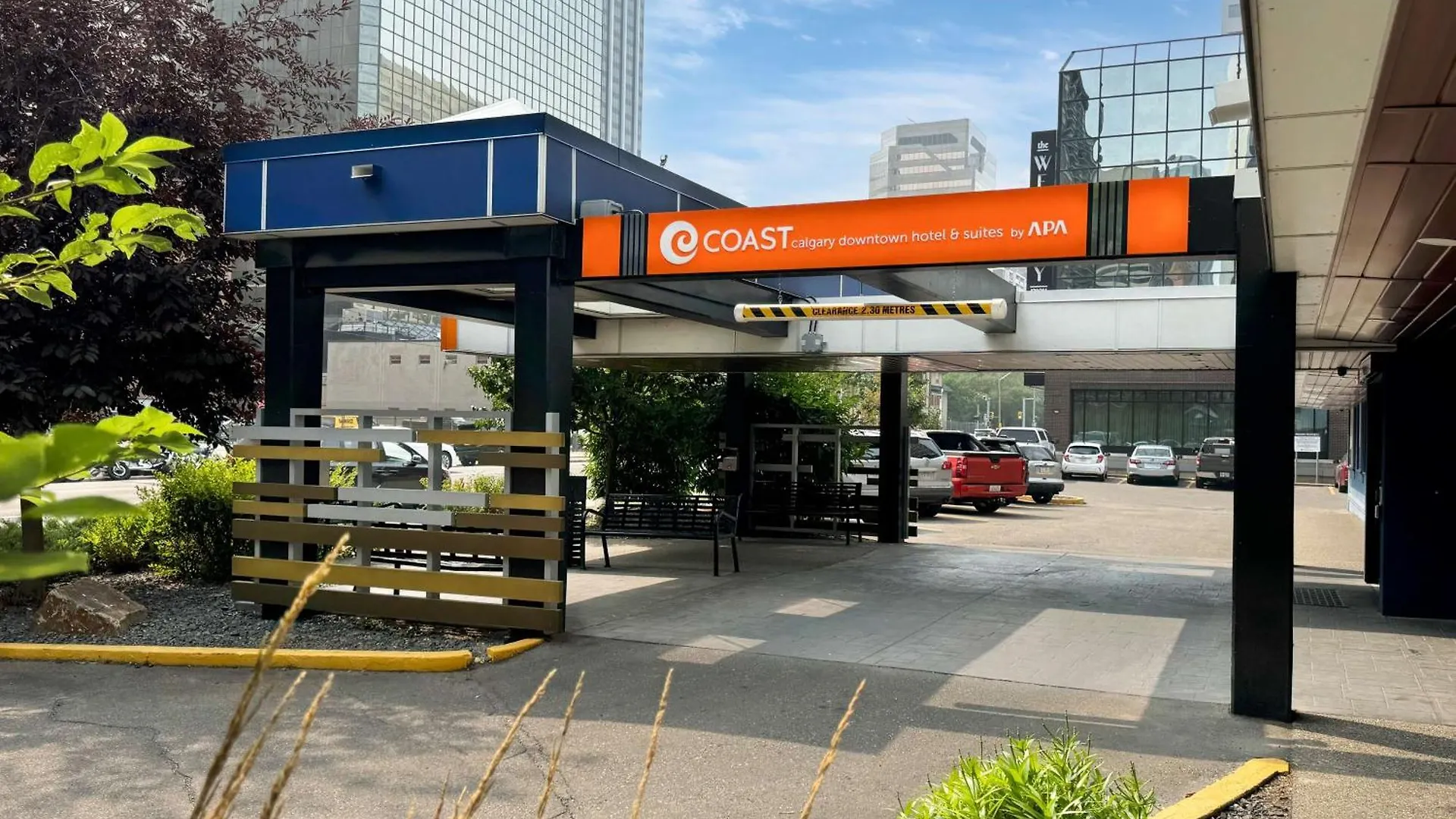 Coast Calgary Downtown Hotel & Suites By Apa