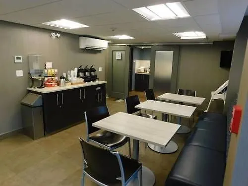 Coast Calgary Downtown Hotel & Suites By Apa