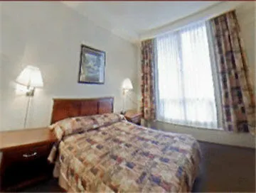 Coast Calgary Downtown Hotel & Suites By Apa